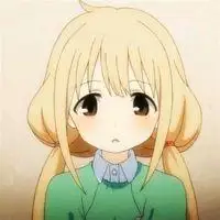 胡**